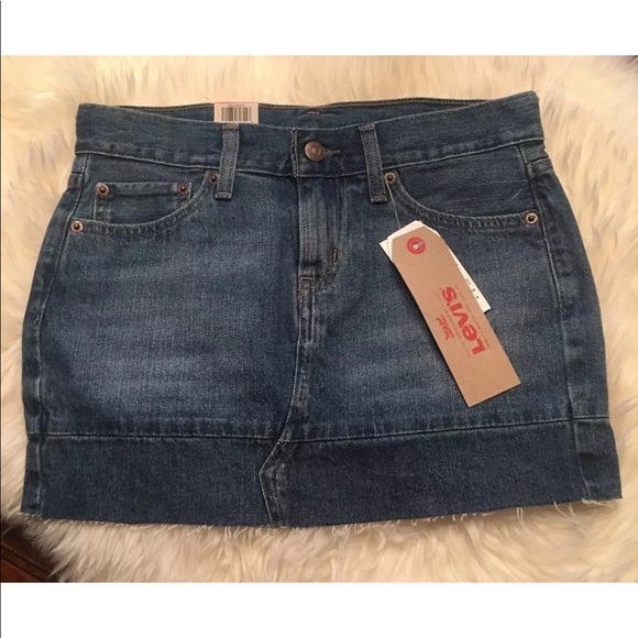 LEVIS WOMEN'S HIGH WAISTED SEAMED MINI SKIRT - Picture 5 of 8